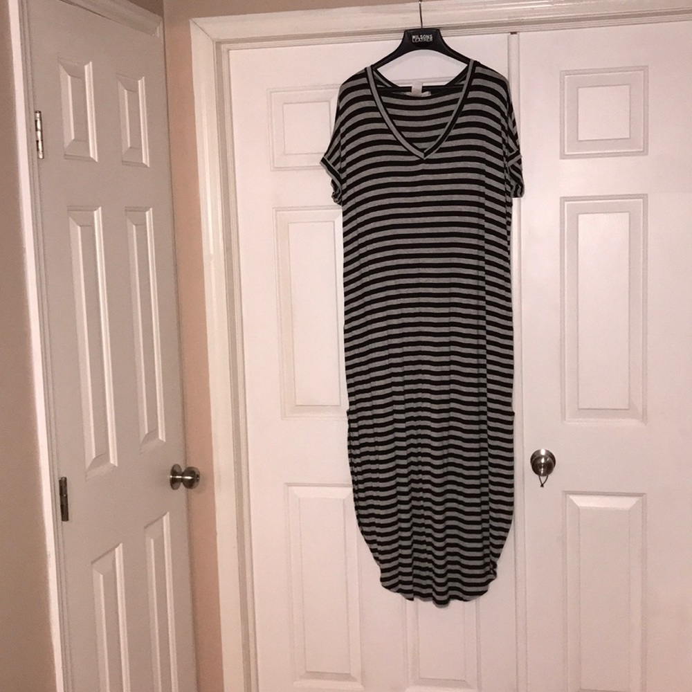 Loose fit maxi with POCKETS